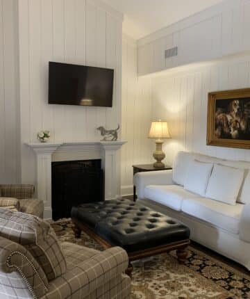 Superior King with Fireplace